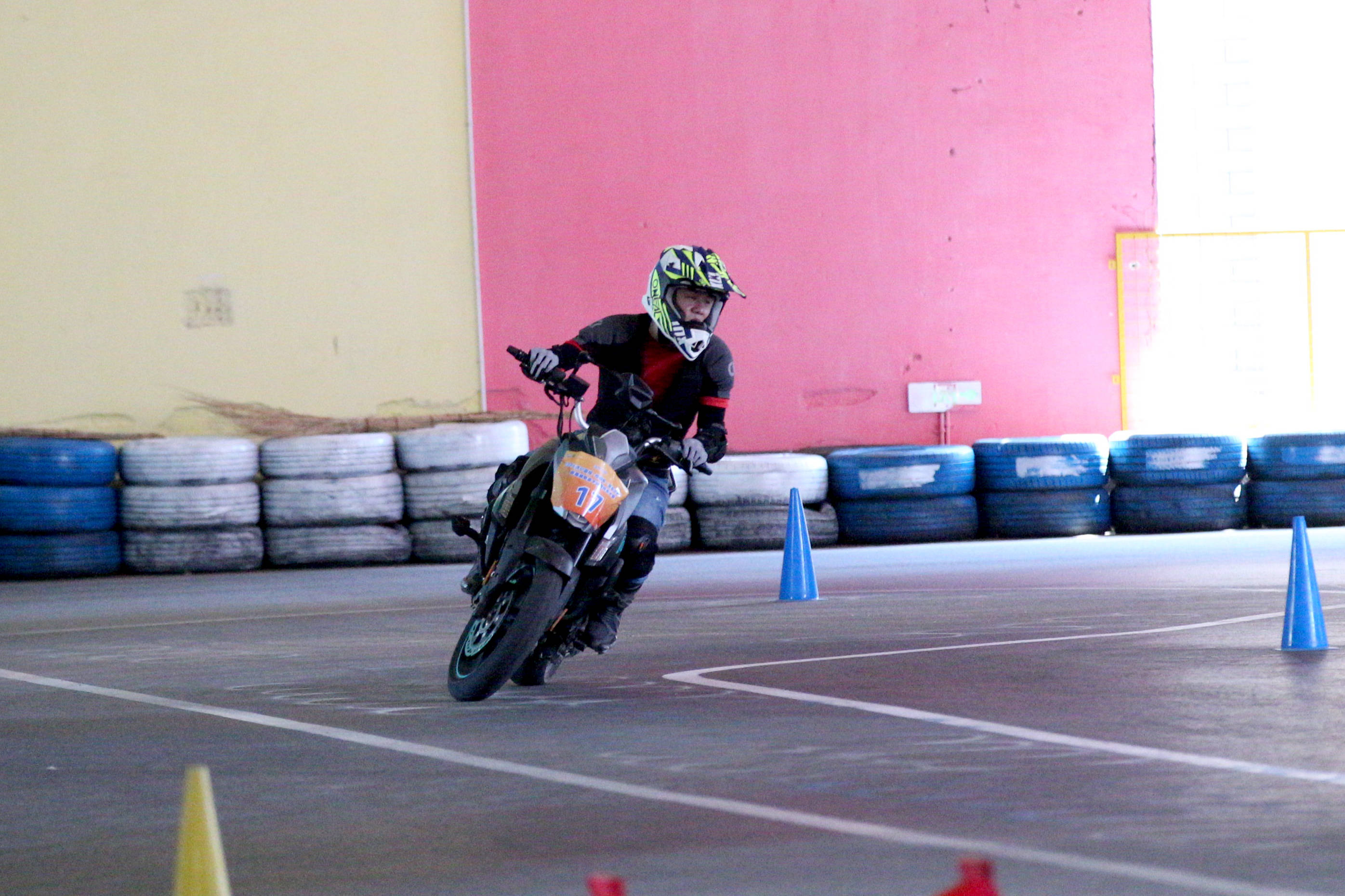 孔孟之乡燃“摩”火!济宁“至圣之路”油电摩托大赛竞风流