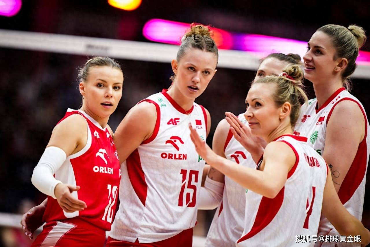 赫伯茨落泪！波兰女排5局险胜晋级世锦赛八强，意大利零封横扫